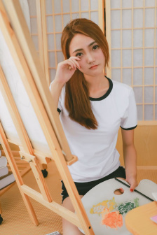 老卫与淑婷在船上风流